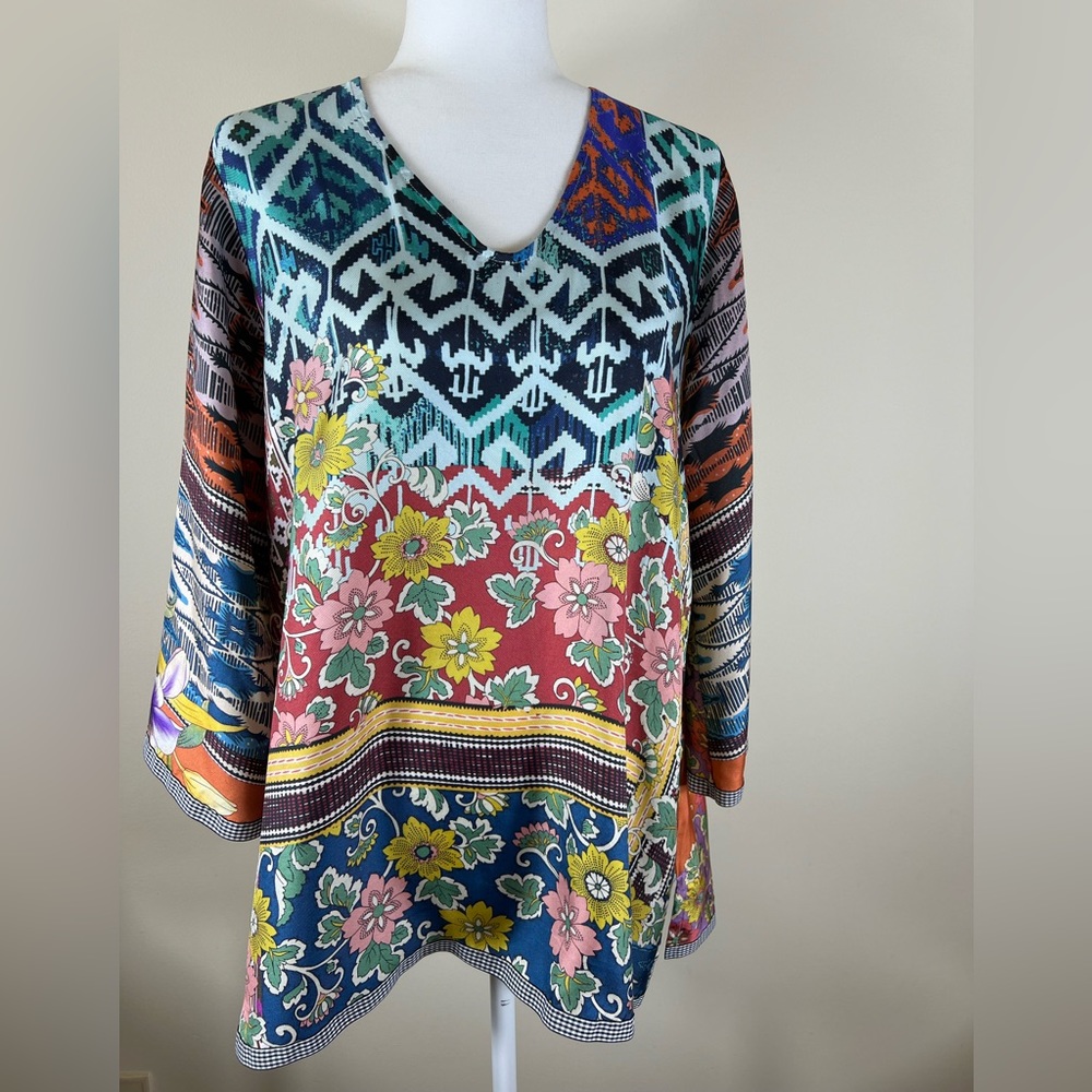 Johnny Was Silk V-Neck Floral and Geometric Tunic Top - Picture 4 of 13